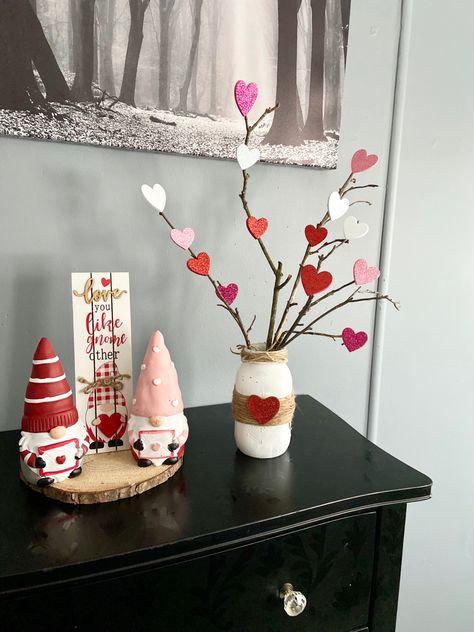 diy valentines day crafts Valentine’s Day Decorations Diy, Valentine’s Day Crafts For Adults, Valentines Day Centerpieces, Valentines Day Crafts For Adults, Valentines Day Crafts To Sell, Dollar Tree Valentines Diy Ideas, Diy Valentines Day Crafts, Valentine Day Aesthetic, Valentine's Home Decoration