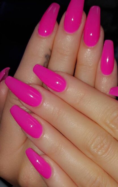 Pink Plain Nails, Barbie Pink Nails, Bright Pink Nails, Neon Pink Nails, Fancy Nails Designs, Pink Acrylic Nails, Bridal Nails, Fabulous Nails, Classy Nails