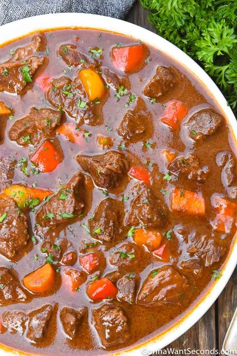 German Goulash, German Food Authentic, Goulash Recipe, Beef Goulash, Goulash Recipes, Goulash, German Food, Beef Dishes, Beef Stew