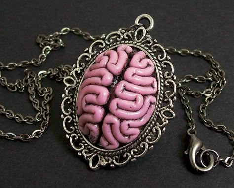 Brain Necklace, Polymer Crafts, Cameo Necklace, Cameo Brooch, Halloween Jewelry, Jewelry Inspo, Dream Jewelry, Polymer Clay Crafts, Heart Charm Bracelet