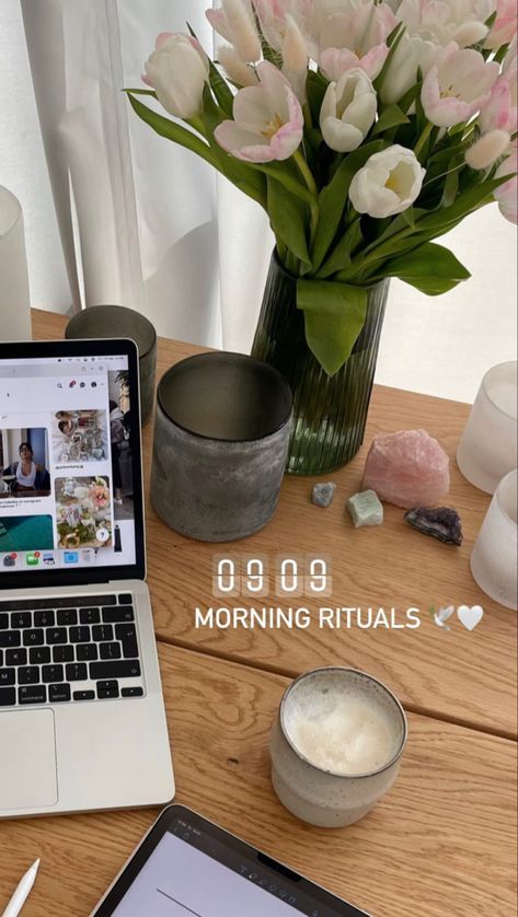 Morning Ritual Aesthetic, Morning Photos Instagram, Morning Routine List, Routine List, Simple Morning Routine, Morning Routines List, Healthy Morning Routine, Visual Board, Cream Aesthetic