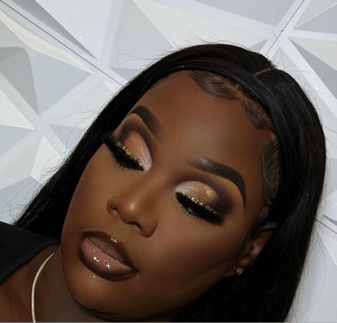 Prom Makeup Black, Black Bridal Makeup, Brown Makeup Looks, Maquillage Yeux Cut Crease, Birthday Makeup Looks, Gold Makeup Looks, Glitter Makeup Looks, Prom Eye Makeup, Prom Makeup Looks