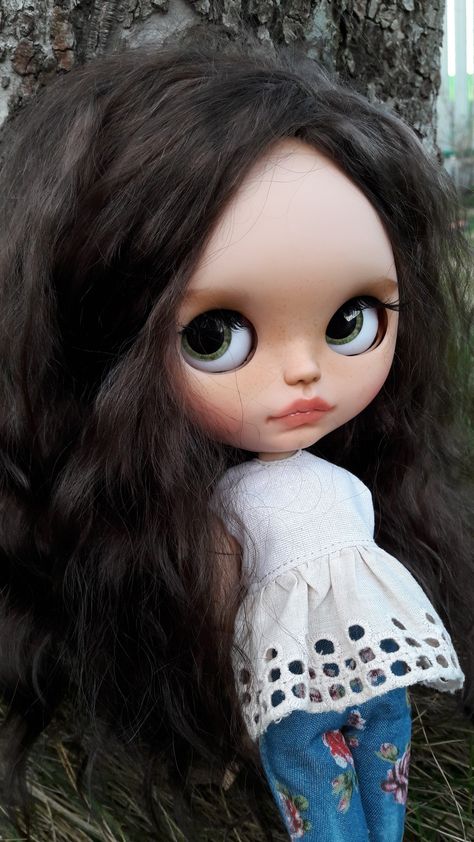 Blythe Core, Brown Hair And Hazel Eyes, Dark Green Eyes, Brown Hair Green Eyes, Brown Wavy Hair, Teal Eyes, Chestnut Hair, Brown Curly Hair, Long Brown Hair