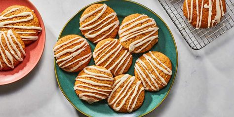 Star Pumpkin, Iced Pumpkin Cookies, Soft Pumpkin Cookies, Pumpkin Cookie Recipe, Pumpkin Cookie, Pumpkin Spice Cookies, Chef John, Yum Recipes, Pumpkin Recipes Dessert