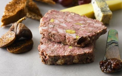 A traditional coarse country pâté is so easy to make though it does take a little time. This one comes from Chef Lionel Strub originally from France. Country Pate, Terrine Recipe, Pate Recipes, Charcuterie Recipes, Baked Bread, Snacks Recipes, Recipe Details, Full Meal Recipes, Meat Dishes