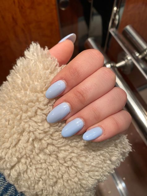 Light Light Blue Nails, Really Light Blue Nails, Light Blue Nails Round, Nails Inspo Light Blue, Light Blue Nails Aesthetic, Blue Themed Nails, Nail Inspo Light Blue, Blue Ice Nails, Light Blue Nails Almond