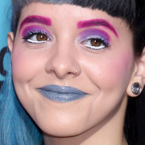 Melanie Martinez's Makeup Photos & Products | Steal Her Style Makeup Melanie Martinez Cry Baby, Melanie Martinez Makeup, White Eye Makeup, Glitter Makeup Tutorial, Taupe Eyeshadow, Baby Makeup, Pink Smokey Eye, Pink Eyeshadow Look, Eyeshadow Brands