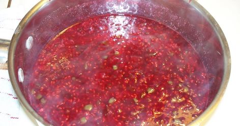 My sister had a wonderful raspberry jalapeno dipping sauce at a restaurant this winter and wanted to try and make some.  We Googled it and c... Raspberry Habanero Sauce Recipe, Raspberry Bbq Sauce Recipe, Raspberry Habanero Sauce, Jalapeno Dipping Sauce, Habanero Sauce Recipe, Habanero Recipes, Raspberry Sauce Recipe, Dirt Cheap Meals, Canned Jalapenos