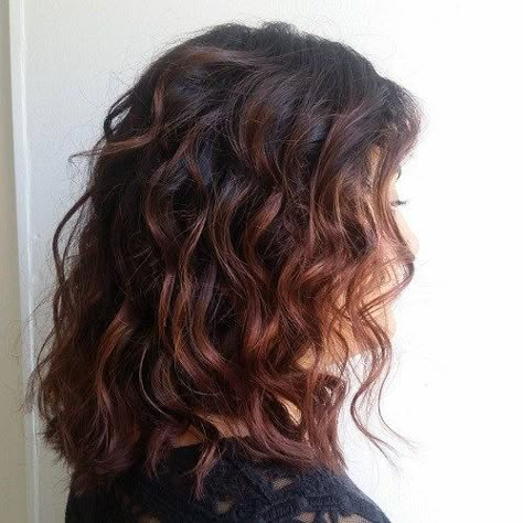 mahogany balayage for dark brown hair Curly Mahogany Hair, Dark Copper Balayage Brunette Curly, Mahogany Curly Hair, Mahogany Balayage, Mahogany Brown Hair Color, Curly Brunette Hair, Mahogany Hair Color, Curly Balayage, Mahogany Brown Hair