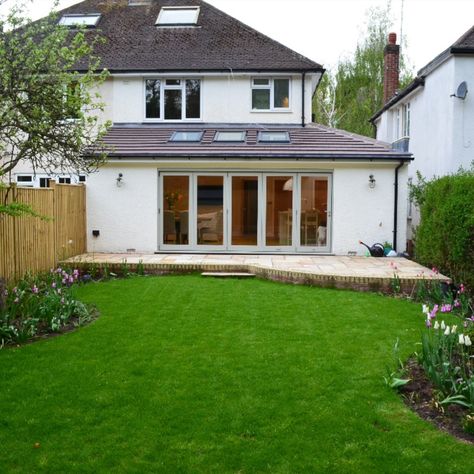 A wraparound extension effectively stretches your home around the side of your house as well at the back. This is a particularly effective way of making new space in older semi-detached properties such as Victorian, Edwardian or 1930’s houses, such as this one in Borehamwood, Hertfordshire. Extension On Semi Detached House, Side Extension Ideas Semi Detached, Small House Extension Ideas, 1940 Semi Detached House, Outside Extension Ideas, Semi Detached Rear Extension, Semi Detached Kitchen Extension, 1930 Semi Detached Extension, 1930 Semi Detached House Exterior