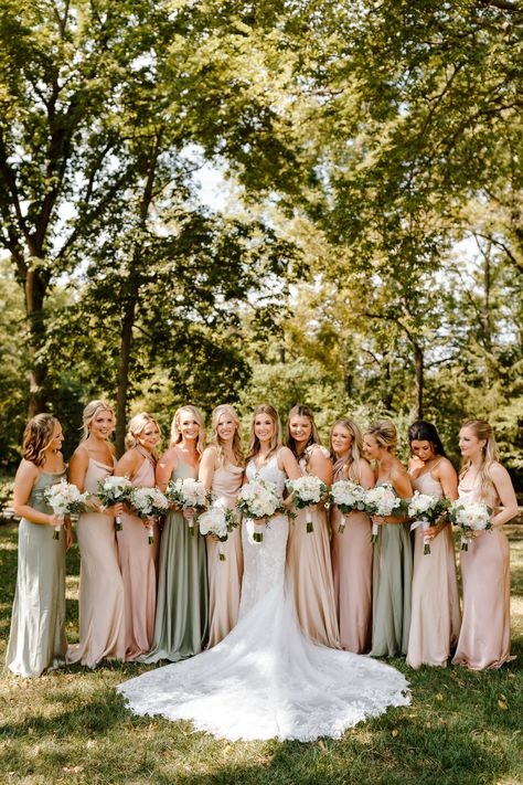 Just outside of downtown Kansas City, Zach and Genna said "I Do" in front of an all-white gazebo set against the rolling green lawn of The Hawthorne House. This wedding day was steeped in elegance with romantic florals, soft pastel colors, and timeless touches. #SpringWeddingInspiration #SummerWeddingInspiration #OutdoorWedding #EstateWeddingVenue #ElegantWedding #TimelessWedding #WeddingPhotographer #TimelessWeddingPhotos Wedding Inspo Pink And Green, Wedding Sage Green And Pink, Spring Wedding Pink And Green, Sage Green Dusty Pink Wedding, White Green And Light Pink Wedding Flowers, Light Pink And Light Green Wedding, Soft Green Wedding Theme, Neutral Summer Wedding Colors, Safe Green And Blush Pink Wedding