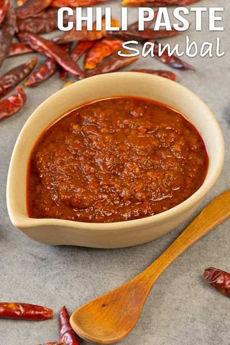 A base Malaysian sambal recipe that you should have. Add anchovies, seafood, chicken etc to this chili paste or use it as is, as a condiment. #sambal #chilipaste #malaysianrecipe #elmundoeats Malaysian Sambal Recipe, Chilli Paste Recipe, Chilli Spices, Chili Paste Recipe, Sambal Recipe, Malaysian Recipes, Sambal Sauce, Malay Food, Malaysian Cuisine