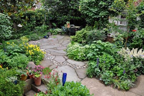 No Grass Yard, Stone Walkways, Lawn Alternatives, No Grass Backyard, Flagstone Patio, Grasses Landscaping, Fine Gardening, Patio Landscaping, Garden Pathway