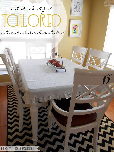 DIY Tailored Tablecloth {from a Painter's Drop Cloth!} - maybe my table will stay a little protected when we refinish it. Drop Cloth Slipcover, Tablecloth Ideas, Drop Cloth Projects, Diy Tablecloth, Fitted Tablecloths, Custom Table Cloth, Casa Country, Drop Cloth, Table Linen