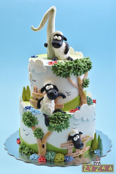 Shaun The Sheep Cake by Nasa Mala Zavrzlama Sheep Cake Ideas, Shaun The Sheep Cake, Sheep Cake, Rodjendanske Torte, Timmy Time, Farm Cake, Fondant Animals, Animal Cakes, Shaun The Sheep