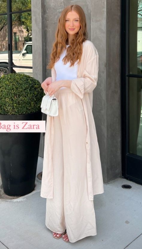 Loren Asad Outfits, Asad Sisters, Modest Modern Outfits, Loren Asad, Modest Hijabi Outfits, Hijab Fits, Desert Outfit, Modest Outfit Ideas, Modern Hijab Fashion