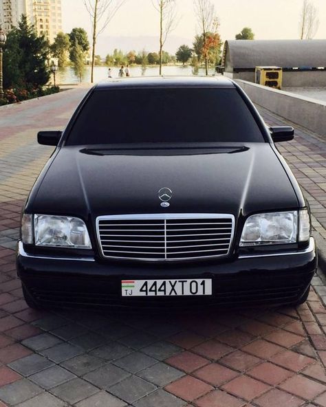 W140 Mercedes, Most Luxurious Car, Mercedes W140, Mercedes W126, Mercedes Benz Wallpaper, Merc Benz, Old Mercedes, Benz S500, Mercedes W124