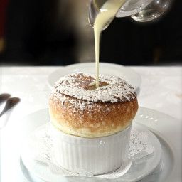 Grand Marnier Sauce Souffle Recipes Easy, Souffle Recipes, Chocolate Souffle, Grand Marnier, Dessert Sauces, Yummy Food Dessert, Just Desserts, Sweet Recipes, Holiday Recipes