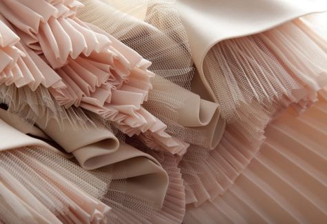 Plisse Elisabetta Franchi Haute Couture Details, Pink Tumblr Aesthetic, Mood Images, Texture Inspiration, Couture Details, Color Crush, My Favorite Image, Marie Antoinette, Body Skin Care