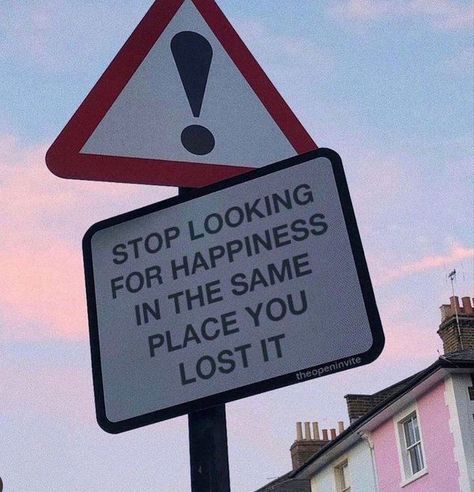 Street Quotes, Quotes And Notes, Happy Words, Reminder Quotes, Self Love Quotes, Gorillaz, Deep Thought Quotes, A Sign, Real Quotes