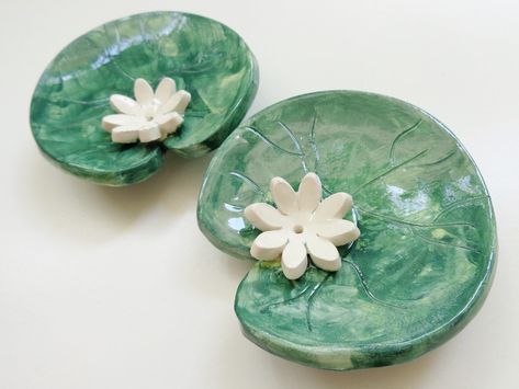 Lilypad lotus ceramic incense stick or cone holder | Flickr Vogue Kitchen, Pottery Incense, Incense Cone Holder, Lotus Incense, Diy Flores, Sculpture Art Clay, Ceramic Incense Holder, Ceramic Incense, Tanah Liat