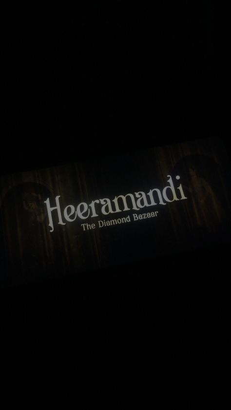 Heeramandi Snapchat Story, Heeramandi Snap, Netflix Snapchat Stories, Netflix Snap, Heeramandi Aesthetic, Netflix Snapchat, Netflix And Chill Tumblr, Movie Night Photography, Aesthetic Snap