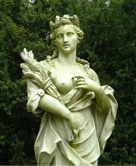 Demeter Greek Goddess, Ceres Goddess, Earth Seasons, Symbole Viking, Greek Mythology Gods, Greek Gods And Goddesses, Greek And Roman Mythology, Roman Goddess, Hades And Persephone