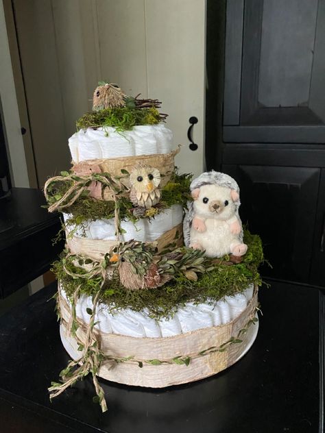 Hedgehog Baby Shower Ideas, Mushroom Diaper Cake, Hedgehog Cake Ideas, Hedgehog Cakes Ideas, Cake With Hedgehog, Woodland Theme Diaper Cake, Woodland Diaper Cake, Jake Baby, Hedgehog Baby