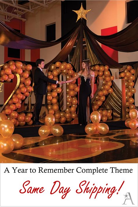 Homecoming Decoration Ideas, Prom Decoration Ideas High Schools, Prom Get Ready, Homecoming Dance Decorations, Graduation Dance, Homecoming Decorations, 100 Years Celebration, Senior Party, Vegas Theme Party