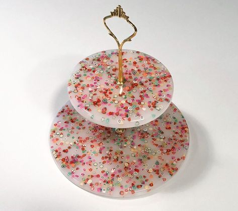 Diy Cake Stands, Make Your Own Resin, Repurposed Dishes, Resin Cake Stand, Diy Cake Stand, Fruity Cake, Make A Cake, Christmas Is Over, Pop Bubble