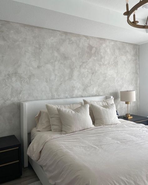 Concrete Feature Wall Bedroom, Textured Walls Ideas Bedrooms, Textured Wall For Bedroom, Venician Plaster Walls Living Rooms, Bedroom Wall Texture Paint Ideas, Wall Texture Design Bedrooms, Bedroom Wall Texture, Welcome To My Home, Washing Walls