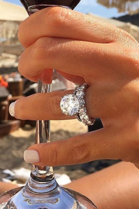 Stunning Diamond Rings, Ring Trends, Dream Engagement Rings, Dream Ring, Schmuck Design, Unique Engagement Rings, Engagement Ring Settings, Bridal Rings, Diamond Wedding Rings