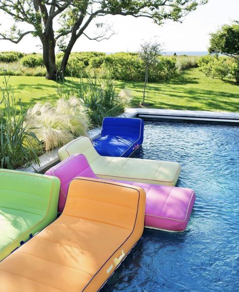 Hotel Particulier Paris, Luxury Pool Floats, Oliver James, Mermaid Pool, Pool Floats For Adults, Haute Couture Paris, Spa Ideas, Pool Lounger, Outdoor Aesthetic