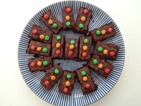 Brownie, chocolate, traffic lights, party food - Traffic Light Chocolate Brownies Cars Birthday Party Ideas, Monster Jam Birthday Party, Monster Jam Birthday, Cars Birthday Party, Race Car Themes, Hot Wheels Birthday, Cars Birthday Party Disney, Disney Cars Birthday, Race Car Birthday Party