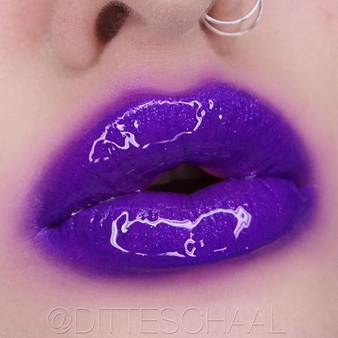 I’m feeling this bomb diggity bright purple lip inspired by my fave fellow Dane @thesaraengel 💜 (In Denmark all posts using products sent to me from brands has to be marked as sponsored. So this post is sponsored.) DETAILS • @morphebrushes Liquid Lipstick in Kamikaze • @limecrimemakeup Diamond Crusher in Unicorn Queen • @maccosmetics Clear Lipglass • @narsissist Sheer Glow foundation _________________________________ #lips#lipart#lipartist#lipstick#liquidlipstick#mattelipstick#mattelips#glos... Purple Lips, Glow Foundation, Edgy Makeup, Lip Art, 5k Followers, Lipstick Makeup, Bright Purple, Colorful Makeup, Liquid Lipstick