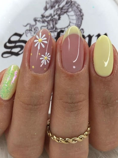 15 Best Short Spring Nails for a Trendy and Minimalistic Look | The KA Edit Nails Pastel Yellow, Green And Yellow Nails, Spring Nails Pastel, Nails Colour, Disney Nail Designs, Summer Nails Colors Designs, Nails Pastel, Yellow Nail Art, Yellow Nails Design