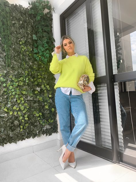 Neon Yellow Sweater Outfit, Chartreuse Sweater Outfit, Neon Green Sweater Outfit, Neon Sweater Outfit, Lime Green Sweater Outfit, Baguio Outfit, Yellow Sweater Outfit, Green Sweater Outfit, Spring Sweater Outfits