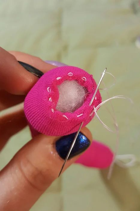 Soft Enough to Sleep on Hair Curlers : 8 Steps (with Pictures) - Instructables Sleep In Curlers, Fix Broken Zipper, Diy Hair Curlers, Really Long Hair, Broken Zipper, Hair Remedies, Fabric Strips, Hair Curlers, Setting Spray