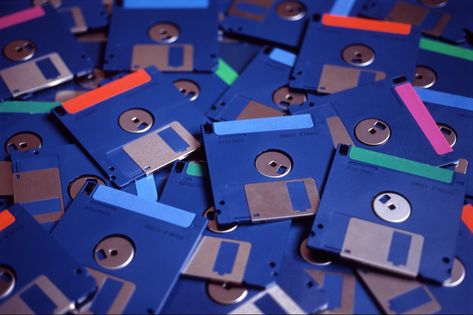 Why Do Boeing 747s Still Use Floppy Disks? Disk Aesthetic, Zip Drive, Floppy Disk Drive, Floppy Disk, Good Old Days, Disk Drive, Storage Devices, Old Days, Small Business Owners