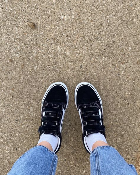 Velcro Shoes Outfit, Vans Velcro Shoes Outfits, Velcro Vans Outfit, Vans Velcro Shoes, Black Vans Outfit, Velcro Vans, Vans Outfit, Velcro Shoes, Cloth Store