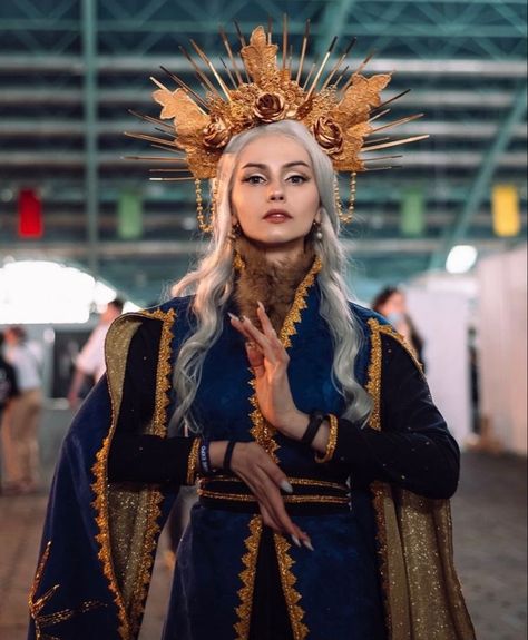 The Sun Summoner, Sankta Alina, Sun Summoner, Crow Costume, Six Of Crows Characters, Alina Starkov, King Of Scars, Crows Shadow And Bone, Grisha Verse