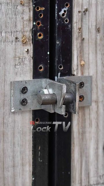 Diy Plant Hanger, Street Lamp, August 27, Door Latch, Crossbow, Diy Plants, Door Lock, Door Locks, Diy Videos