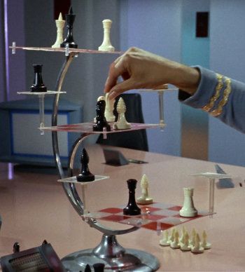 Star Trek Chess, 3d Chess, Film Star Trek, Star Trek 1966, Star Trek Spock, Deep Space Nine, Playing Chess, Future Games, Star Trek Images