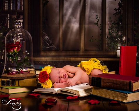 Beauty And The Beast Maternity Shoot, Disney Princess Maternity Shoot, Newborn Beauty And The Beast Photoshoot, Newborn Snow White Photoshoot, Sleeping Beauty Baby Photoshoot, Baby Snow White, Theme Pics, Baby Snow, Newborn Photo Shoot