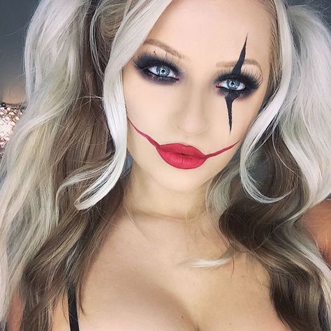 Harley Quinn Halloween Inspo by @babsbeauty_ using our "Ruthless" Lashes with this look. #beautyconvict #ruthlesslashes Maquillage Halloween Simple, Halloween Makeup Tutorial Easy, Make Up Diy, Makeup Zombie, Halloween Makeup Clown, Halloweenský Makeup, Halloween Make-up Looks, Cute Halloween Makeup, Halloween Tutorial