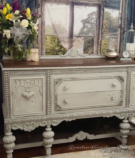 plain old brown jacobean buffet to beautiful buffet, chalk paint, painted furniture Jacobean Buffet, Muebles Shabby Chic, Painted Buffet, Antique Buffet, Shabby Chic Dresser, White Dresser, Furniture Rehab, Distressed Furniture, Refurbished Furniture