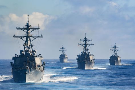 ICYMI: US Navy Destroyer Squadron 23 Transit The Pacific Ocean #militaryphotos #military #defense Us Navy Destroyers, Carrier Strike Group, Navy Day, Military Photos, United States Navy, Navy Ships, Marine Corps, Us Navy, Pacific Ocean