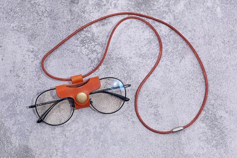 Glasses Necklace, Eyeglasses Holder, Leather Lanyard, Necklace Leather, Necklace Holder, Eyeglass Holder, Veg Tan Leather, Glasses Chain, Eye Wear Glasses