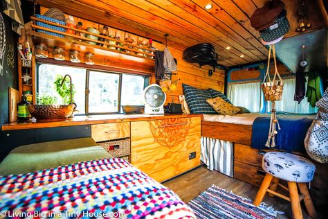 Tiny House Big Living, Campervan Hire, Kombi Home, Living On The Road, Full Time Travel, Van Home, Combi Vw, Camper Van Conversion, Van Living