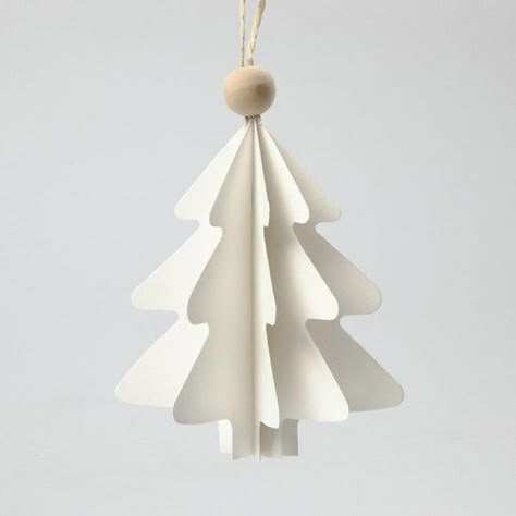 Jul Diy, Paper Christmas Tree, Paper Tree, Navidad Diy, Paper Ornaments, A White Christmas, Minimalist Christmas, Navidad Christmas, Noel Christmas